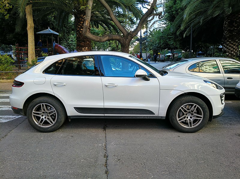 2023 Porsche Macan EV